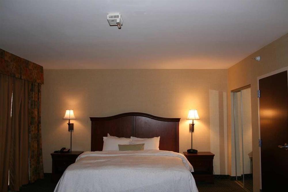 Hotel Hampton By Hilton Brattleboro Pokój zdjęcie