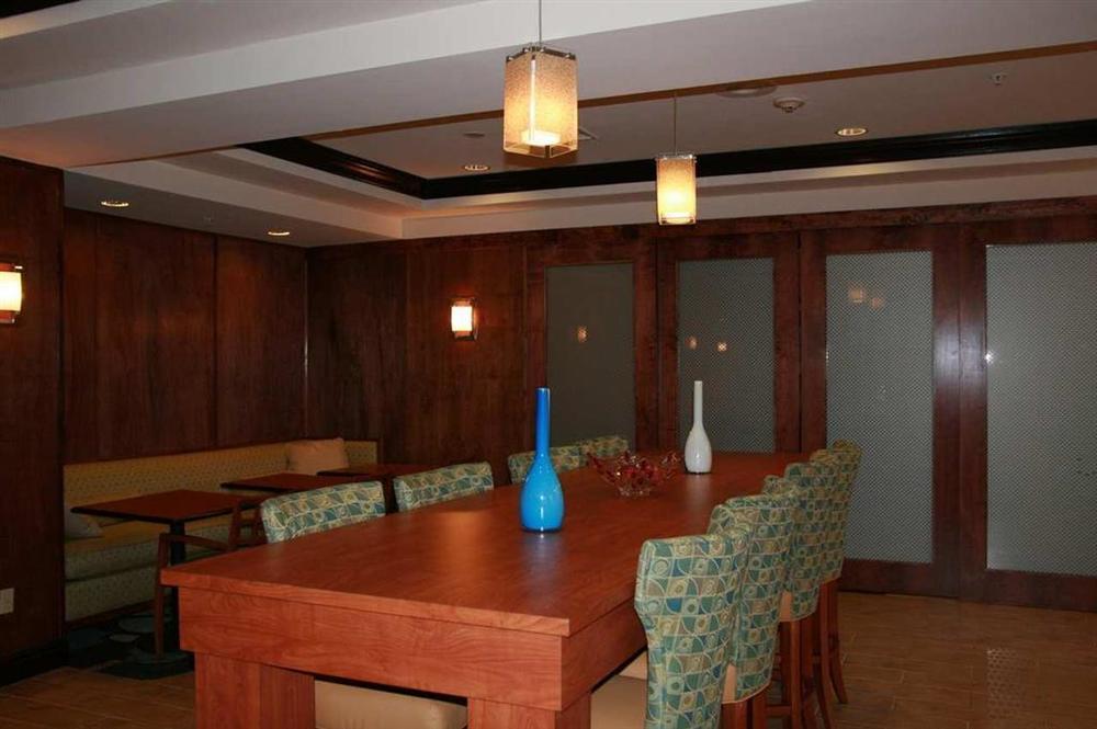 Hotel Hampton By Hilton Brattleboro Udogodnienia zdjęcie