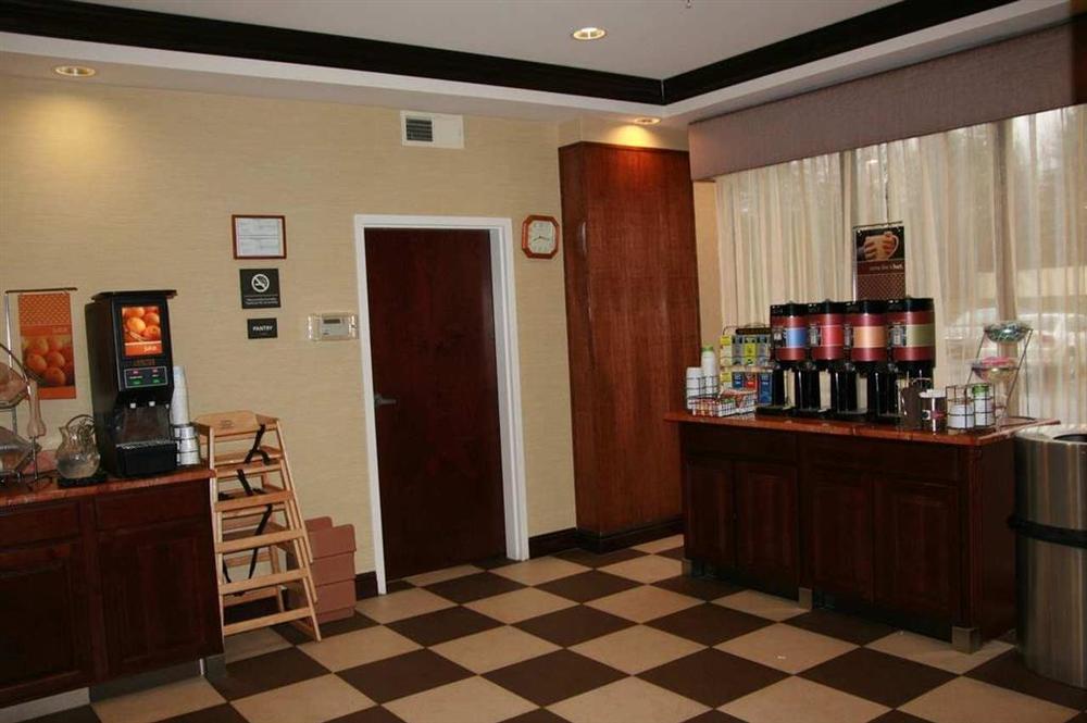 Hotel Hampton By Hilton Brattleboro Restauracja zdjęcie