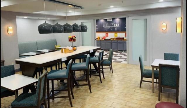Hotel Hampton By Hilton Brattleboro Zewnętrze zdjęcie